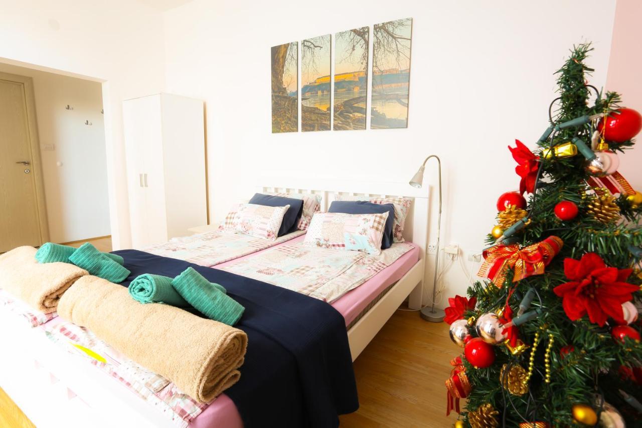 Studio Apartman Ld U Strogom Centru Novi Sad Exterior photo